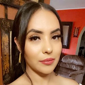 Meet your Posher, Perla